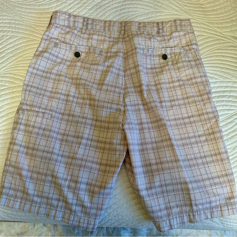 Perry Ellis Men’s White Plaid Shorts, 36 - Picture 2 of 4